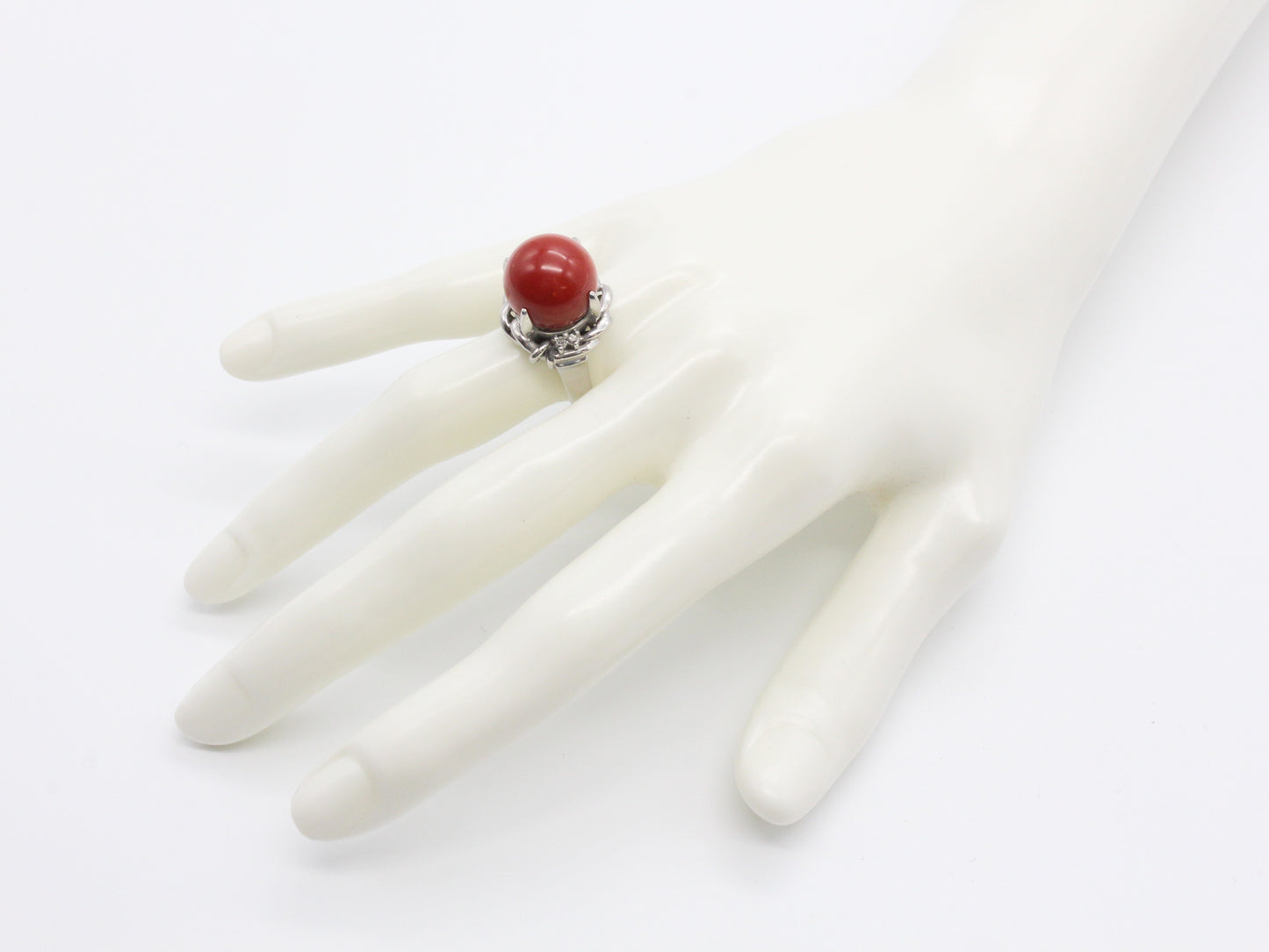 珊瑚 デザインリング プラチナ 指輪 メレダイヤ Pt900