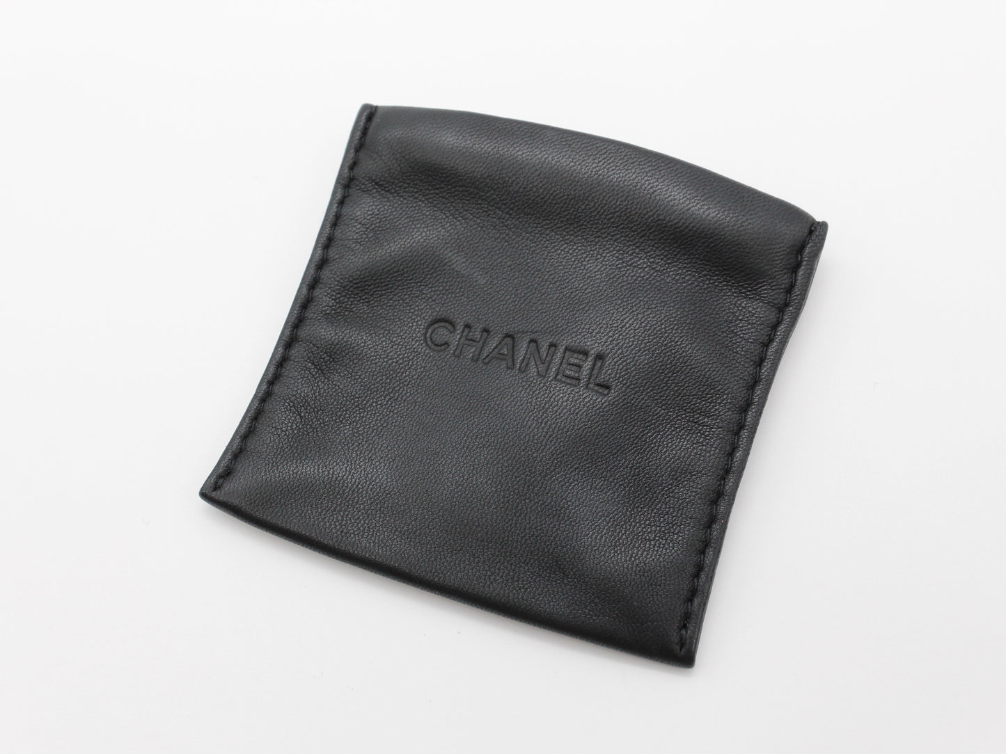 CHANEL / シャネル カメリア 750 ダイヤ 両耳 ピアス